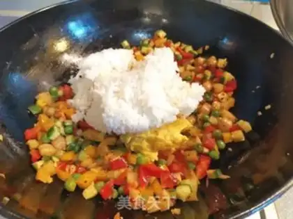 Make Pineapple rice step 8