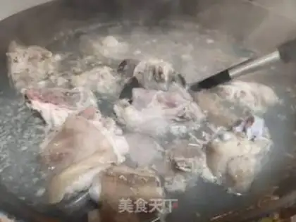 Make Red burning of pigs