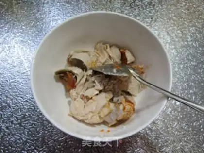 Make The salted duck eggs, the sea mushrooms, the fried sauerkraut step 1