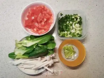 Make Tomato mushroom noodles step 0