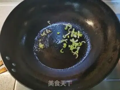 Make Tomato mushroom noodles step 1