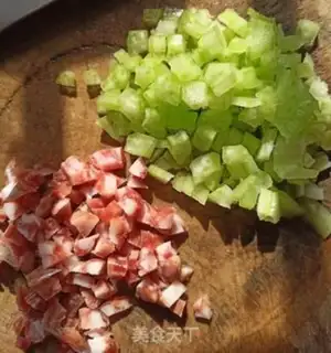 Make Cream sausage egg fried rice step 0