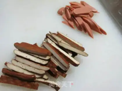 Make Ham sausages and fragrances step 1