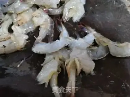 Make Garlic fan steamed shrimp step 0