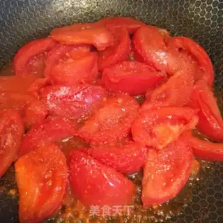 Make Tomato fried eggs step 7