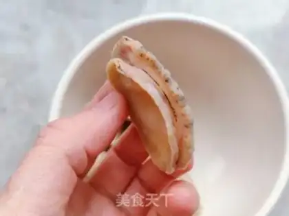 Make Abalone little potato shrimp ball step 1