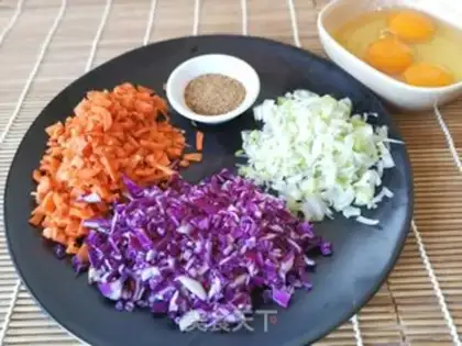 Make Pyramid veggie pie step 1