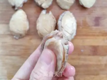 Make Abalone little potato shrimp ball step 2