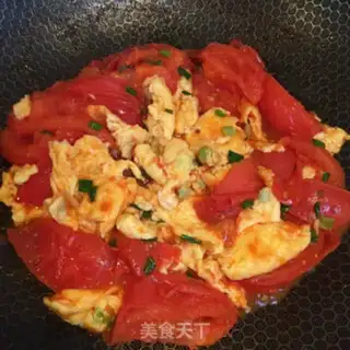 Make Tomato fried eggs step 10