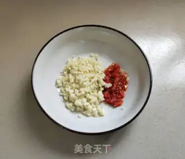 Make Garlic fans steaming doll food step 1