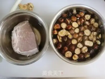 Make Wild and dry mushroom beef stew step 2