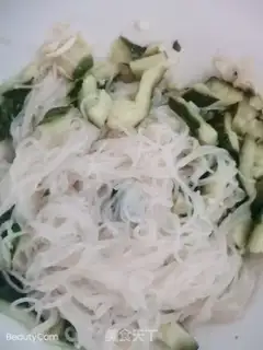 Make Cold cucumbers and fans step 5
