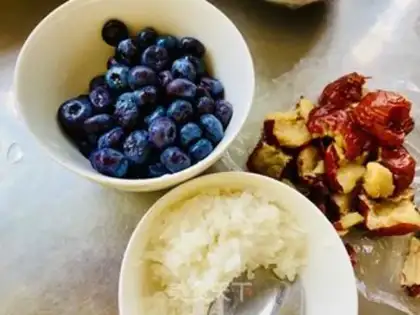 Make Blueberry dates step 0