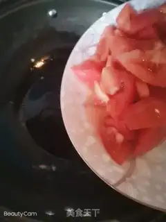 Make Tomato fried eggs step 4