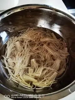 Make Frozen needle mushrooms step 5