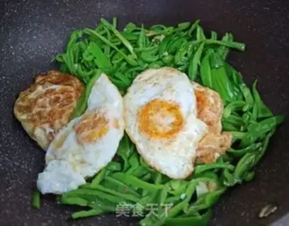 Make Paprika bag of eggs step 5