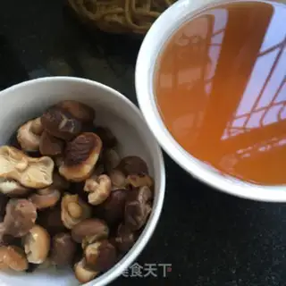 Make Little mushroom stew chicken step 4