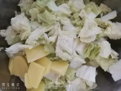 Make Chicken meatballs step 0