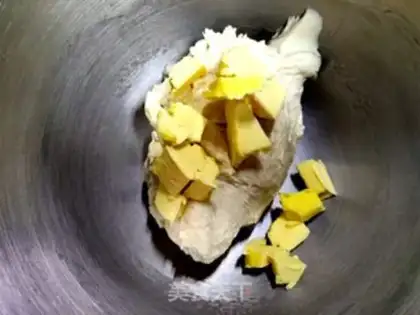 Make Soft Chinese snacks step 4