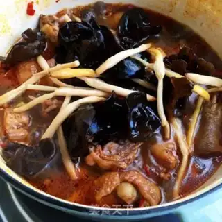 Make Little mushroom stew chicken step 15