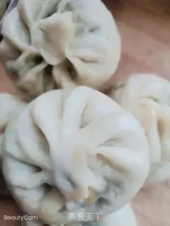 Make Cream eggs and shrimp buns step 9