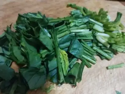 Make Tomato spinach egg soup step 2