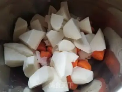 Make ♪ Loong Shan medicine carrot soup ♪ step 1