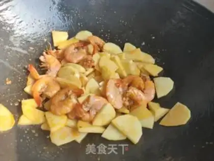 Make Potato crayfish step 6