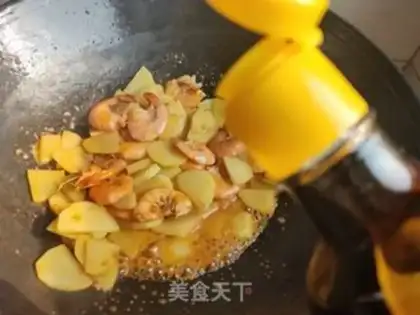 Make Potato crayfish step 8