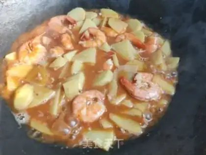 Make Potato crayfish step 9