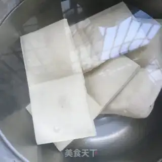 Make Spicy, garlic and beans step 1