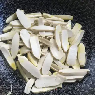 Make Spicy, garlic and beans step 5