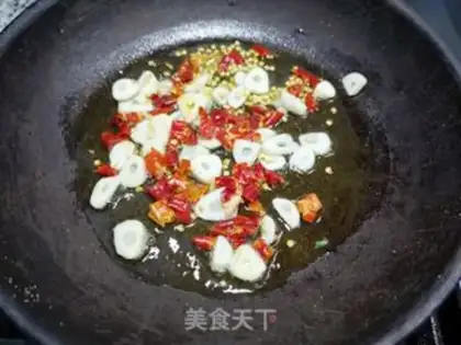 Make Spanish garlic shrimp step 5