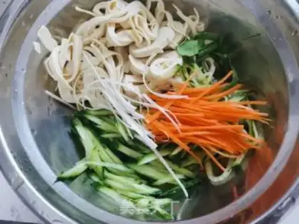 Make Dry tofu cucumber step 2