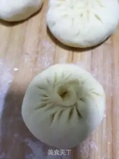 Make A cranberry pork bun step 4