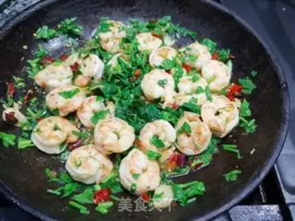 Make Spanish garlic shrimp step 8