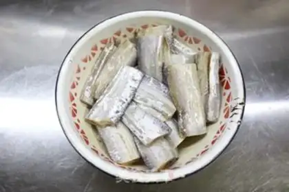 Make Dried fish step 0