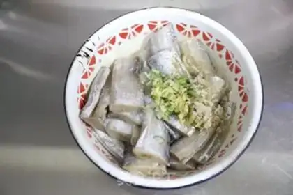 Make Dried fish step 1