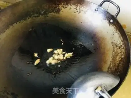 Make Sailor fried sausage step 2