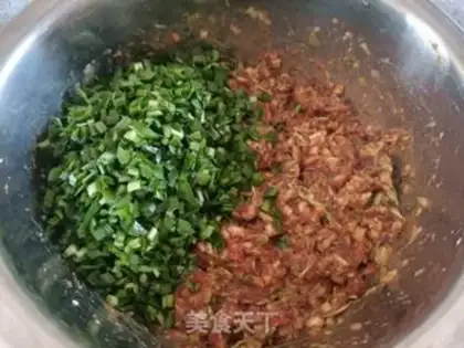 Make The cabbage, the water dumpling step 1