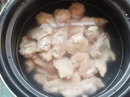 Make Fung wings for mushrooms step 0