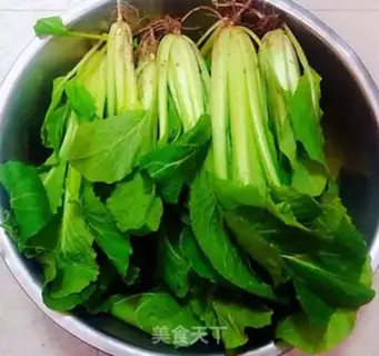 Make Garlic cabbage step 0