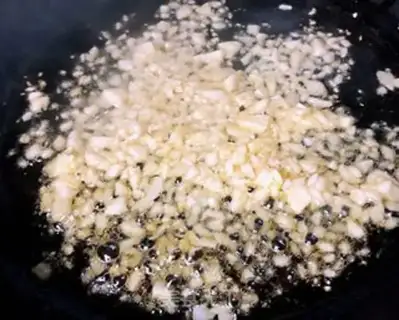 Make Garlic cabbage step 5