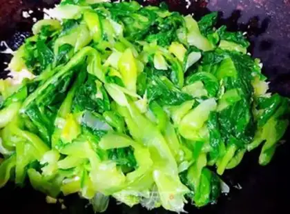 Make Garlic cabbage step 6