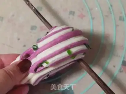 Make Double onion rolls step 14