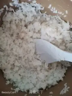 Make Onion radish egg fried rice step 0