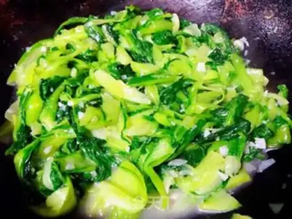 Make Garlic cabbage step 8