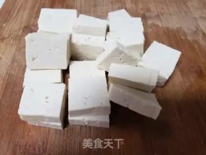 Make Tofu soup step 1