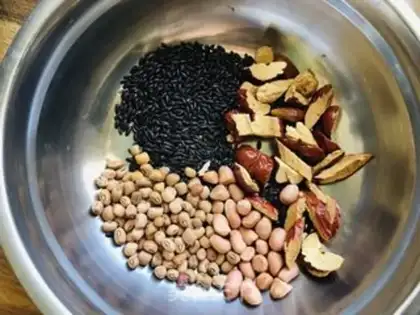 Make Porridge of the millet step 0