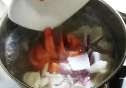 Make Tomato oxen step 8